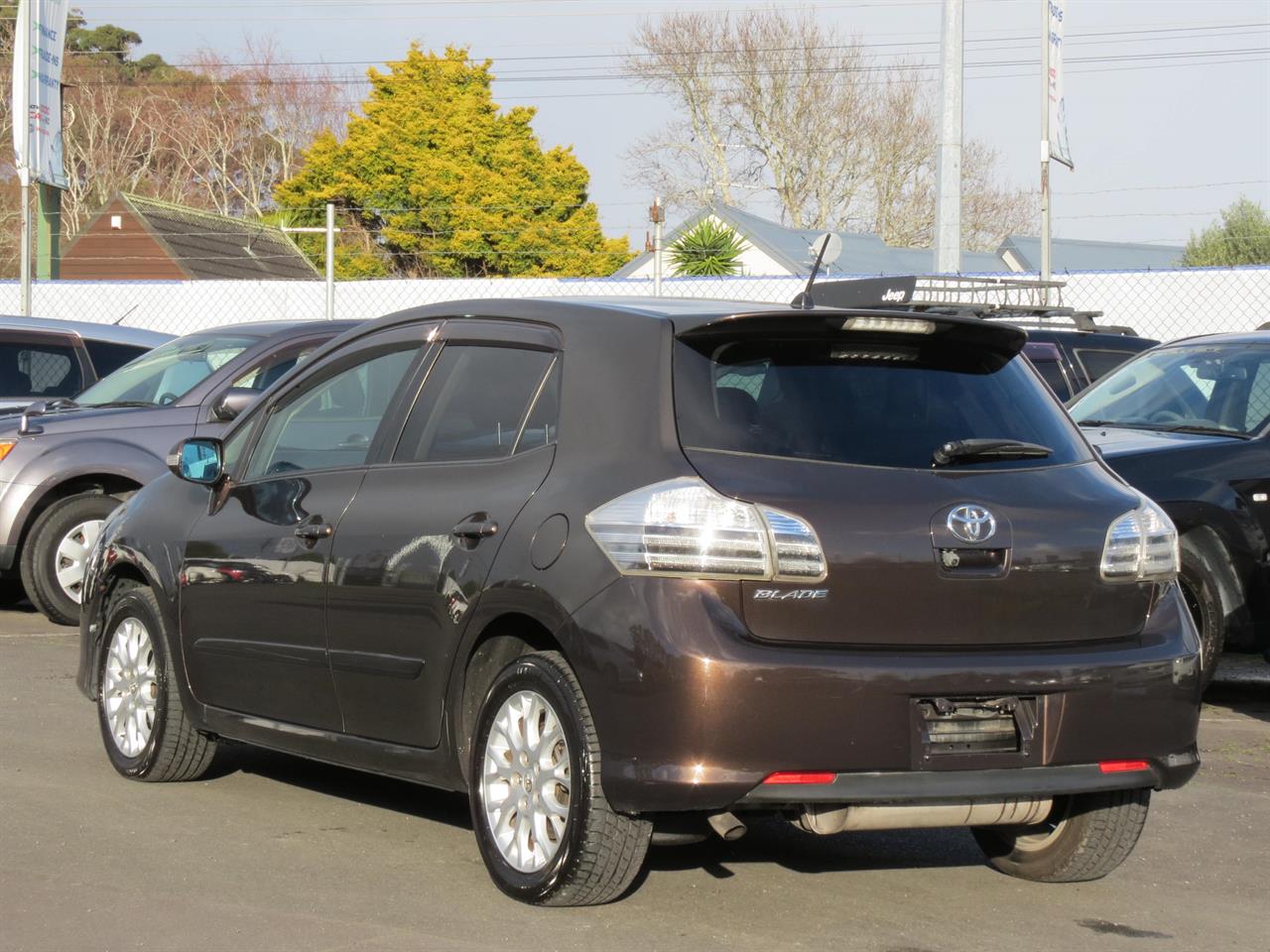 Toyota blade 2008